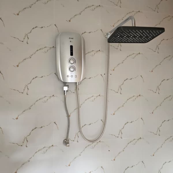 Alpha As2i with Rain shower only